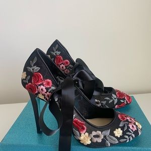 Besty Johnson heels